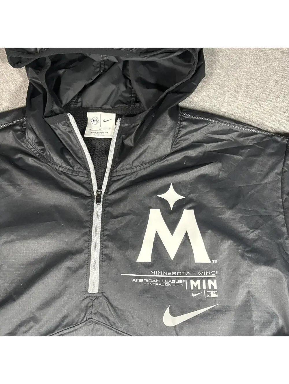 Nike NEW MLB Minnesota Twins $110 Men's Medium Windbreaker Jacket Nike Banded